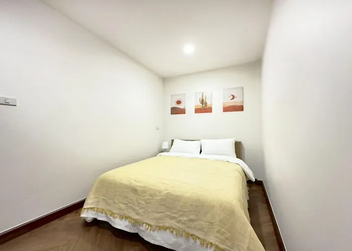 アパート Nalalin 8 Pax 3 Donmuang Airport Entire House *