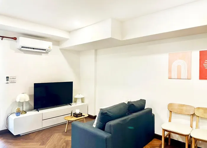 Nalalin 8 Pax 3 Donmuang Airport Entire House アパート バンコク都