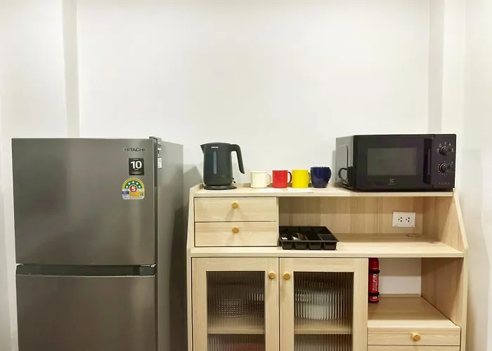 アパート Nalalin 8 Pax 3 Donmuang Airport Entire House