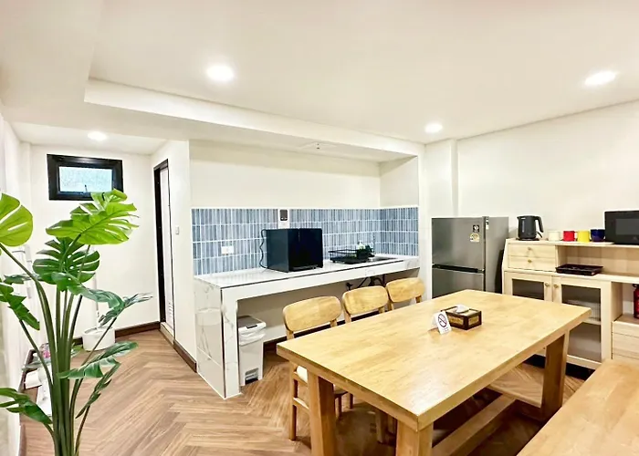 アパート Nalalin 8 Pax 3 Donmuang Airport Entire House バンコク都